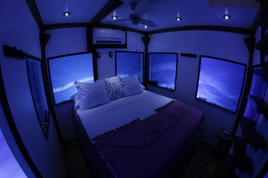 Ngam khach san duoi day bien sang chanh khap the gioi anh 5