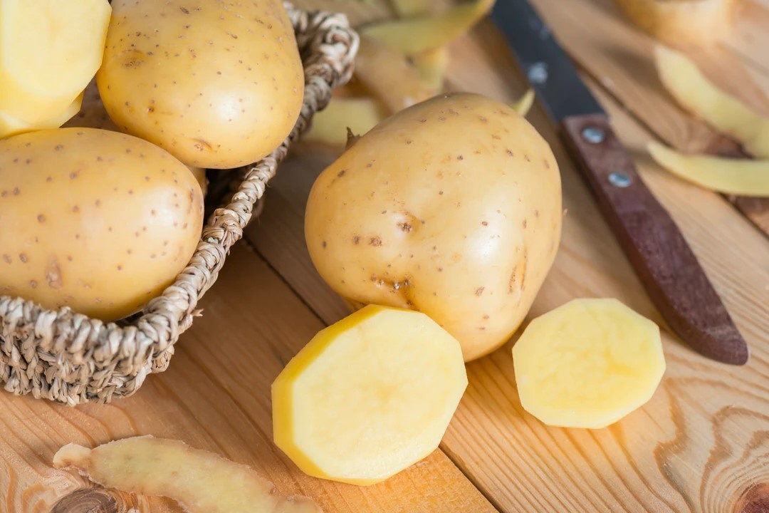 Chua man mon an va 7 cong dung bat ngo cua khoai tay hinh anh