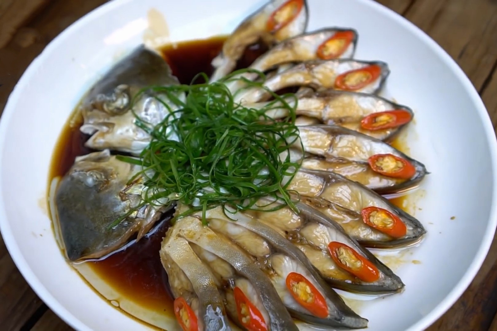 Cong thuc uop va hap ca voi xi dau don gian hinh anh