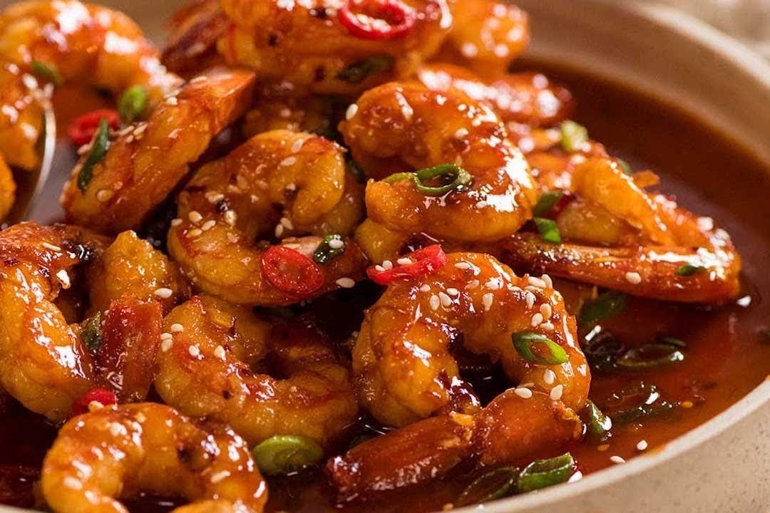 10 phut lam tom sot toi ot dua com hinh anh