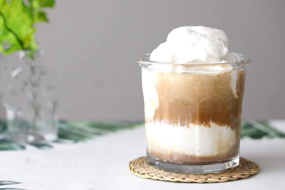 Huong dan pha ca phe cot dua thom ngon mat lanh hinh anh