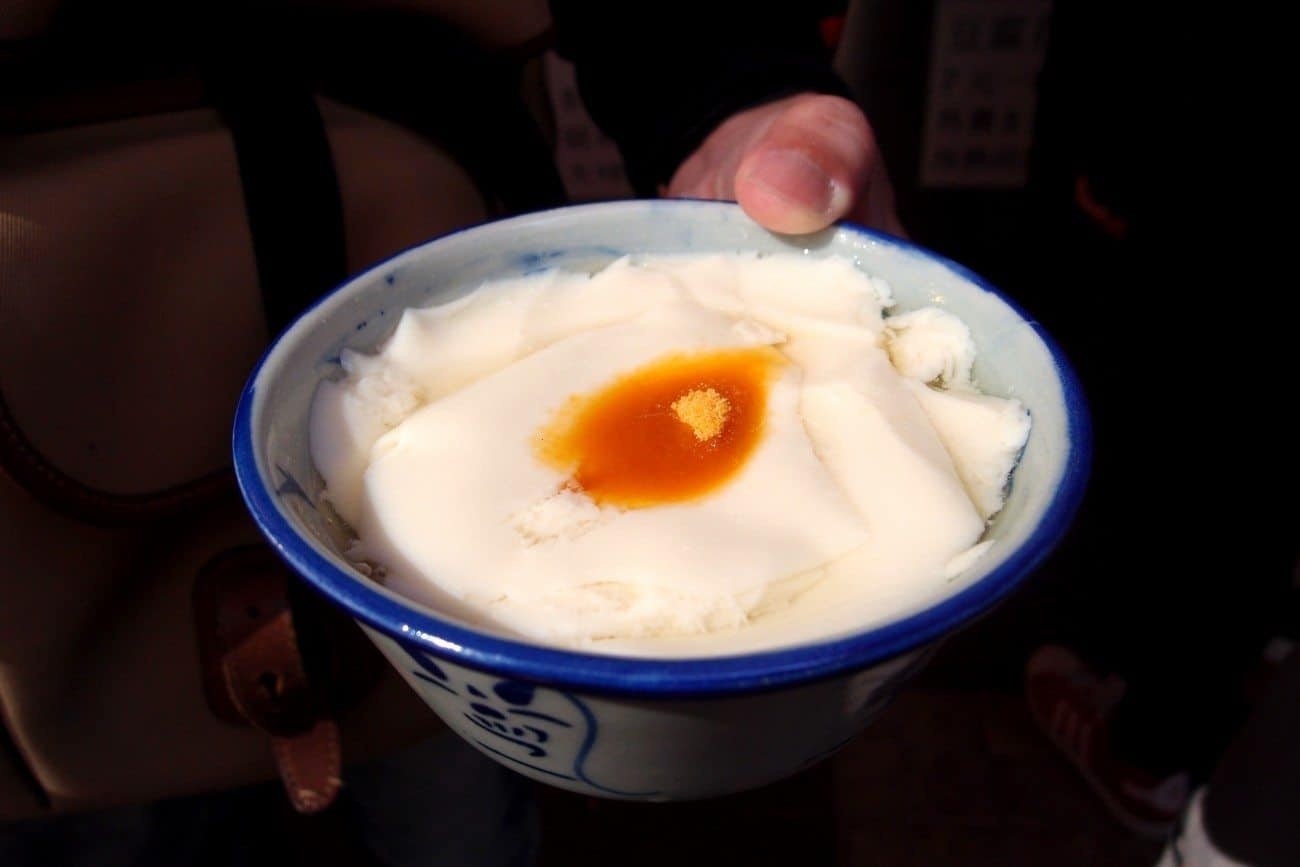 Tiem tao pho hon 60 nam tuoi o Hong Kong hinh anh