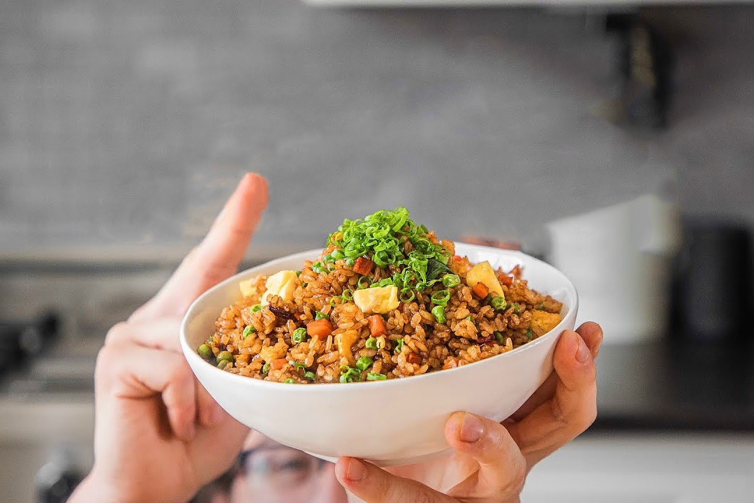 Cong thuc com chien nhanh gon cho cuoi tuan hinh anh