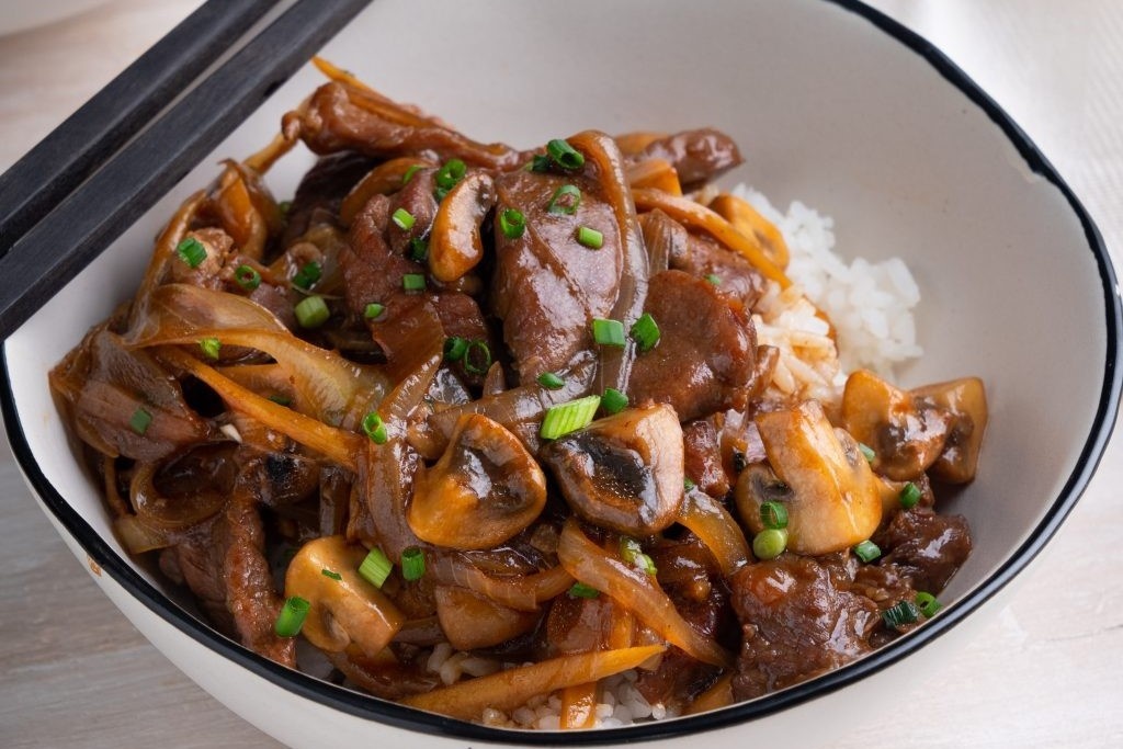 Cach lam bo xao nam hinh anh