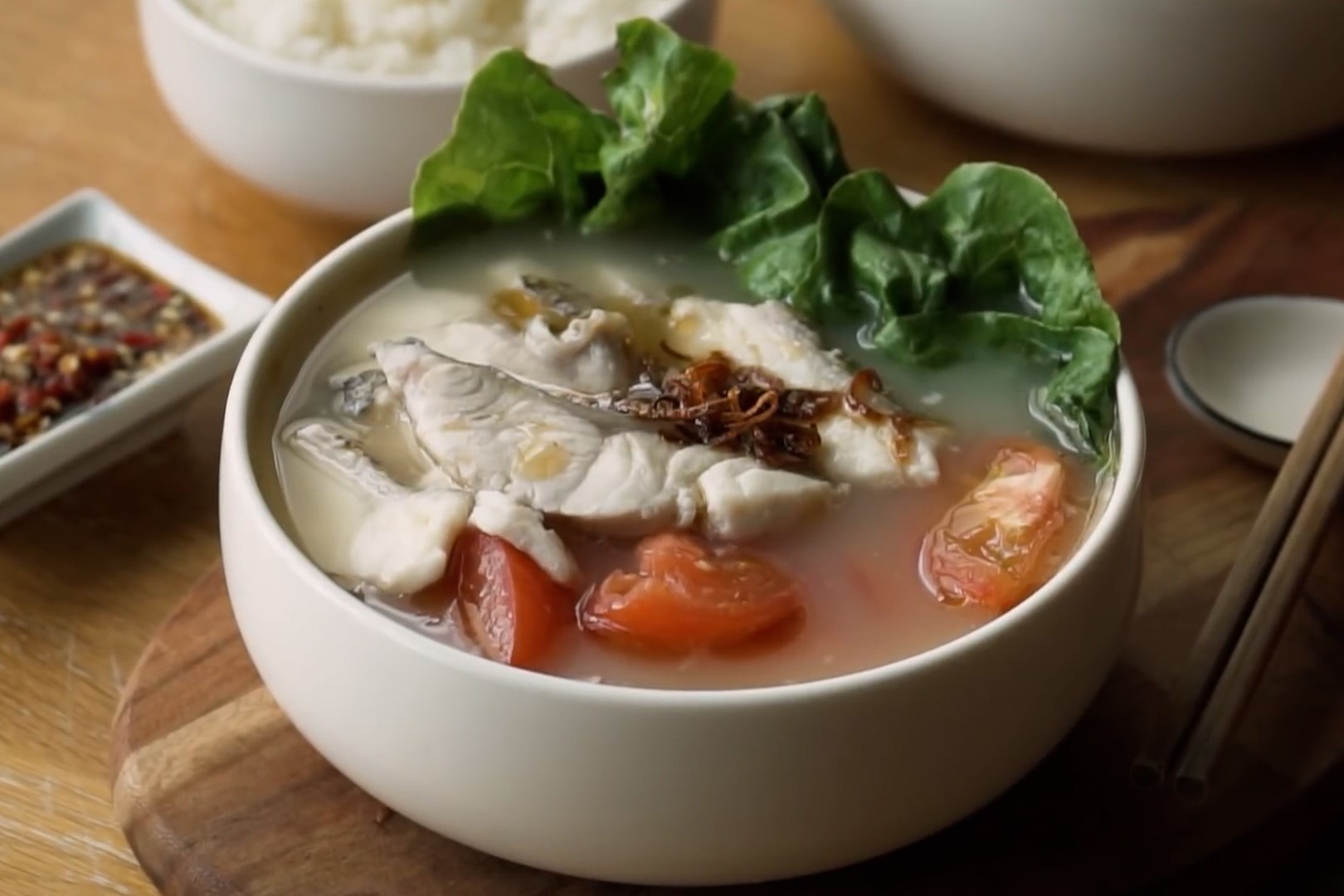 Cong thuc canh ca nong hoi cho cuoi tuan hinh anh