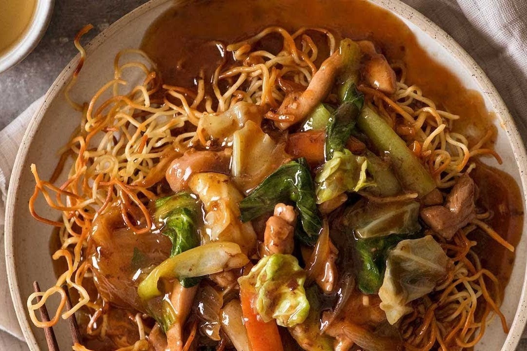 Cong thuc mi xao gion de lam cho cuoi tuan hinh anh