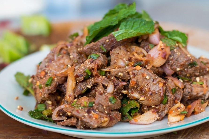 Cach lam goi thit heo chua cay kieu Thai hinh anh