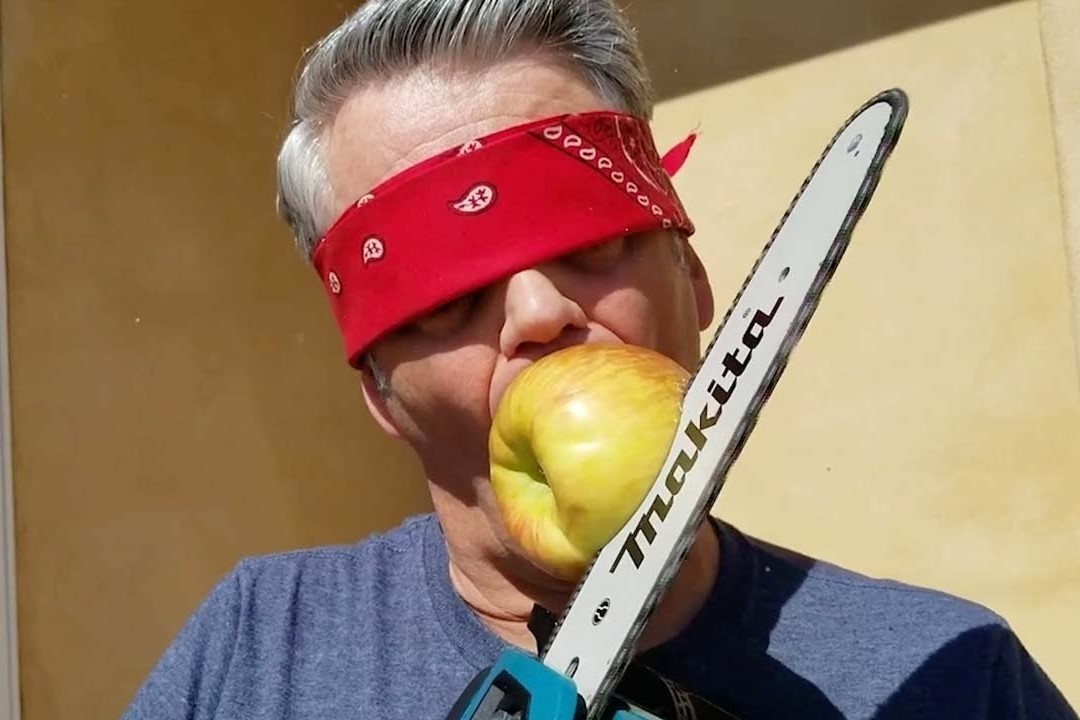 Nguoi dan ong cat tao bang cua may hinh anh