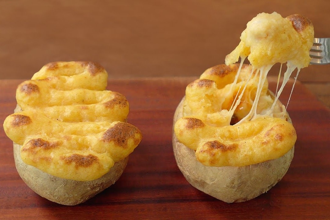 Mon khoai tay nuong boc thit ga cho ngay mua hinh anh