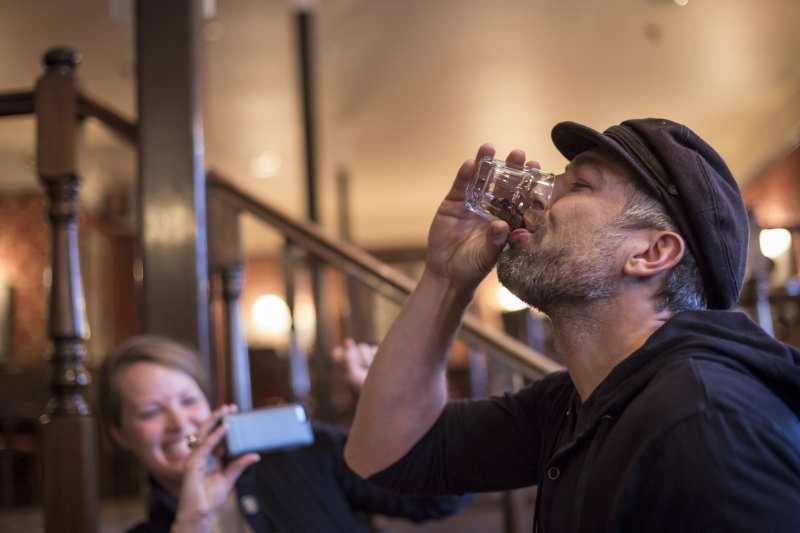 Rượu ngón chân người ảnh 3 Ruou ngon chan nguoi anh 3