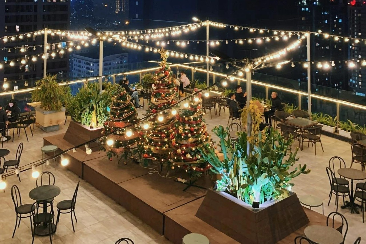 Nhung diem don Giang sinh lang man o Ha Noi hinh anh