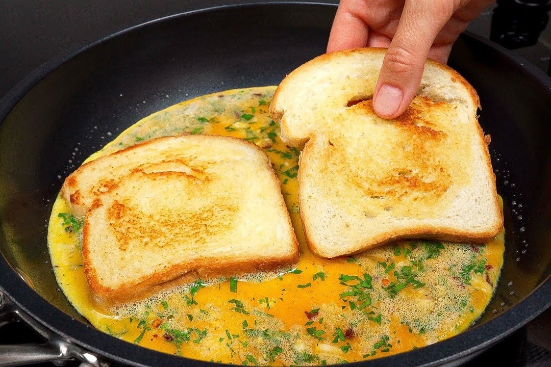 Cach lam sandwich trung la mieng cho bua sang hinh anh