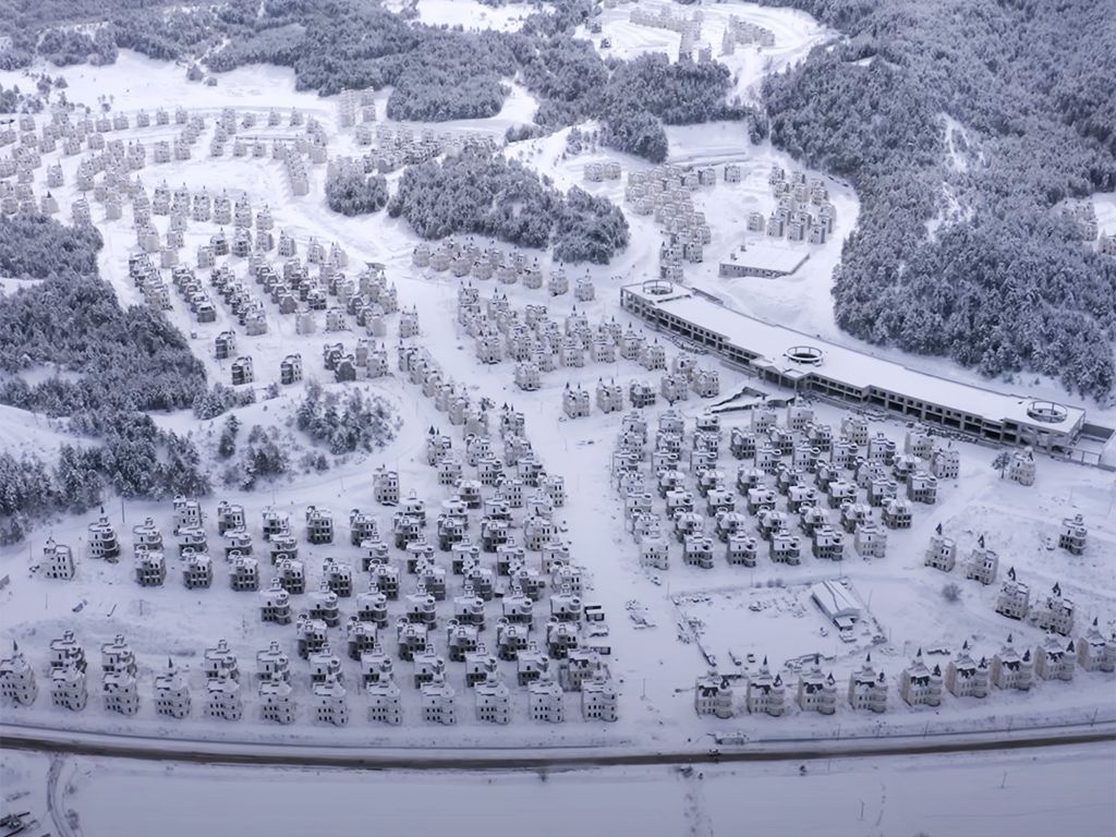 Làng lâu đài bỏ hoang ảnh 11 Lang lau dai bo hoang anh 11