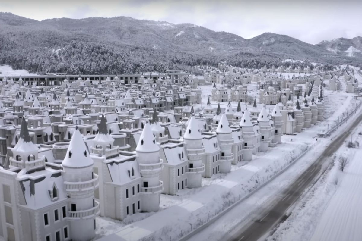 Làng lâu đài bỏ hoang ảnh 10 Lang lau dai bo hoang anh 10