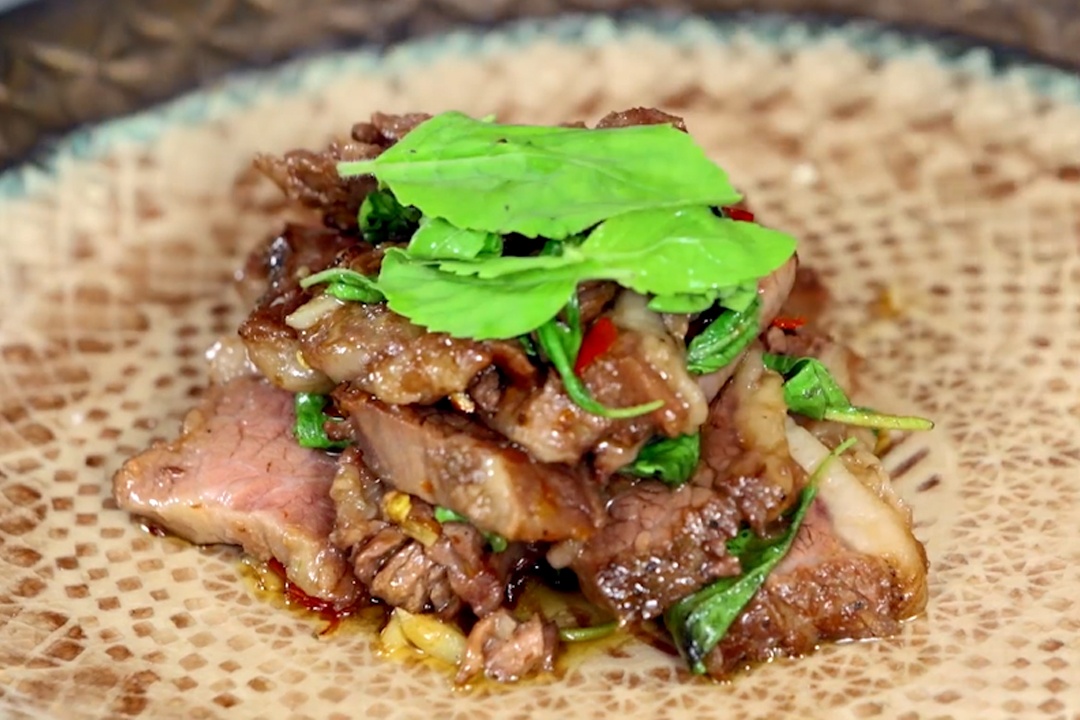 Cong thuc thit bo xao toi ot kieu Thai hinh anh