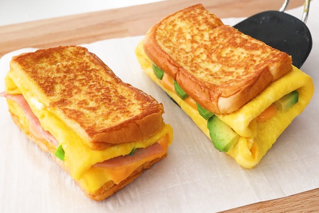 Lam banh mi trung, thit nguoi cho bua sang hinh anh