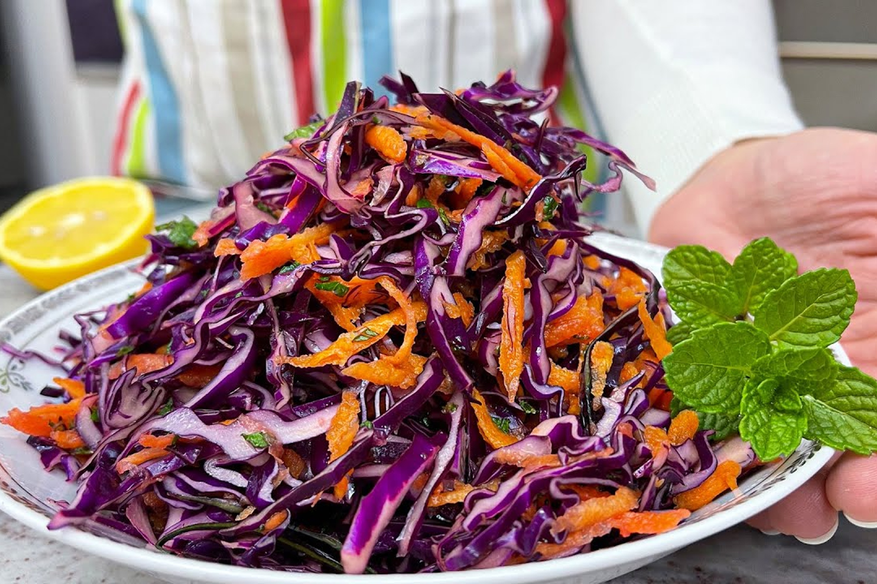 Mon salad bap cai chong ngan ngay Tet hinh anh