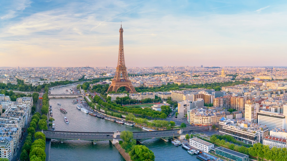 Du lich quoc te anh 1