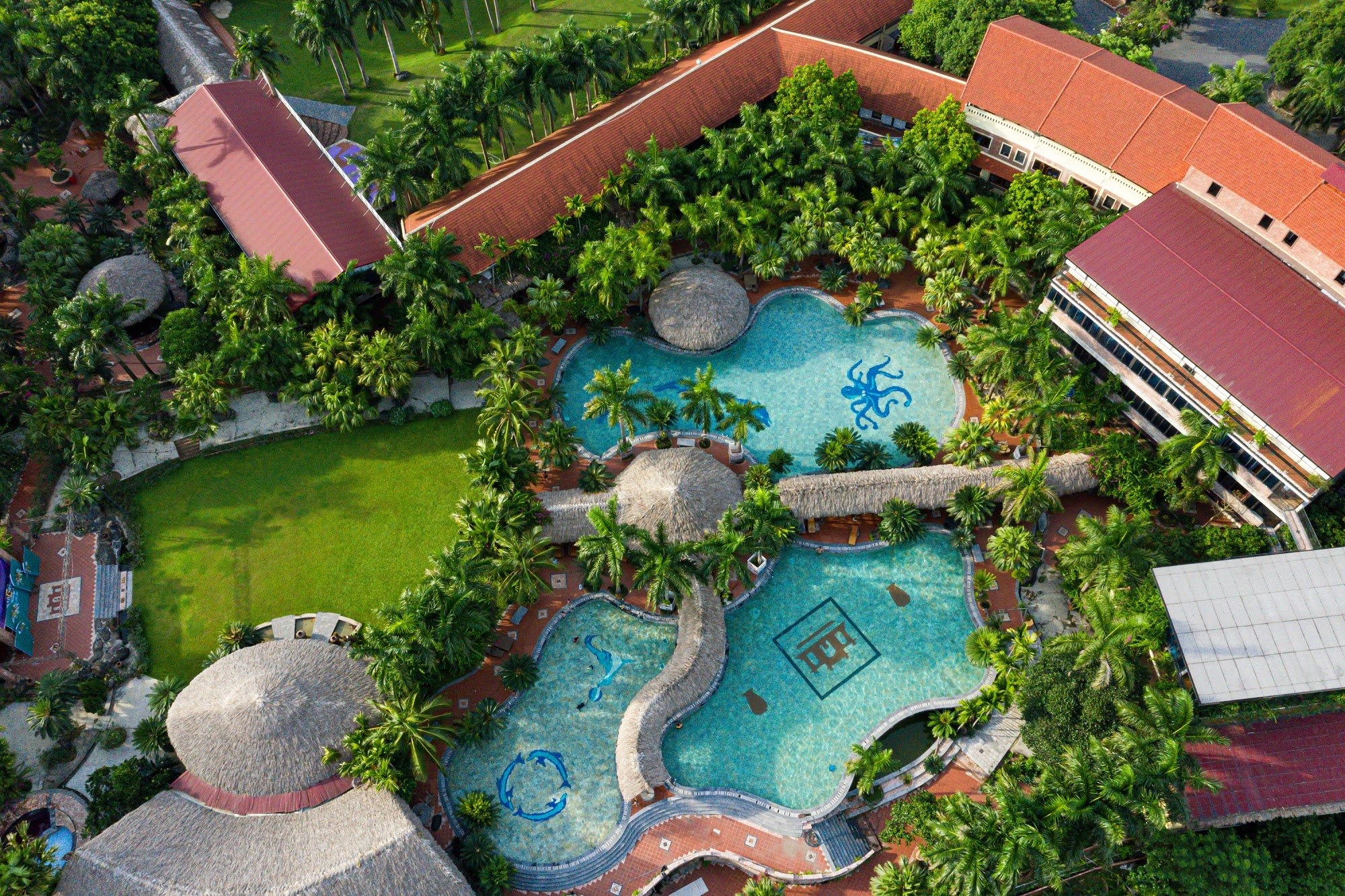 resort có hồ bơi nước nóng quanh Hà Nội ảnh 4 resort co ho boi nuoc nong quanh Ha Noi anh 4