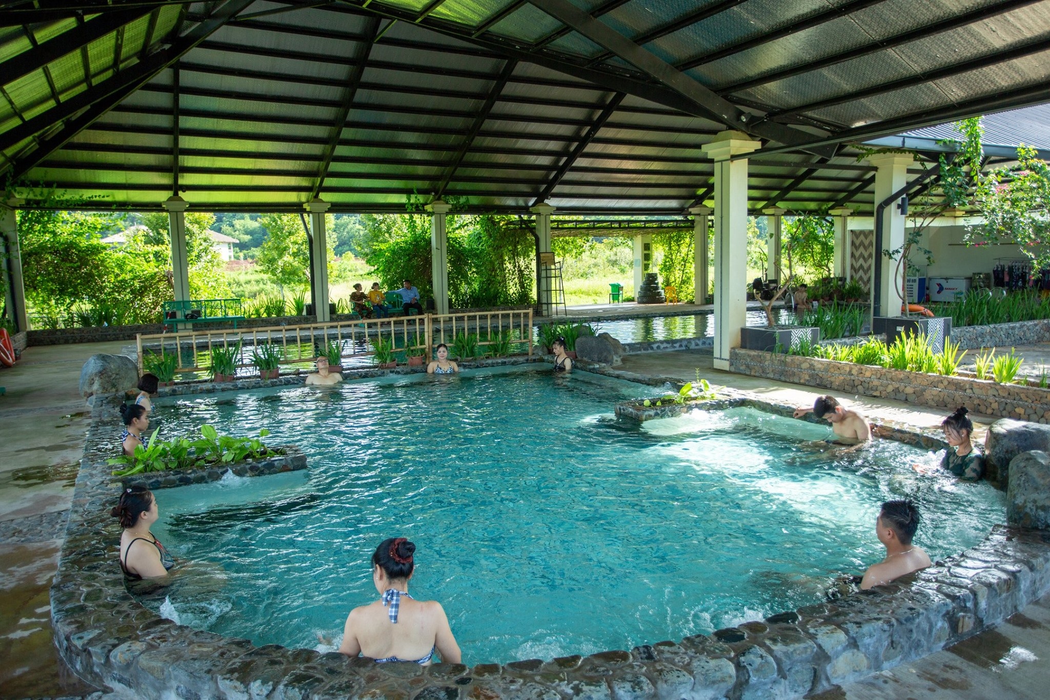 resort có hồ bơi nước nóng quanh Hà Nội ảnh 7 resort co ho boi nuoc nong quanh Ha Noi anh 7