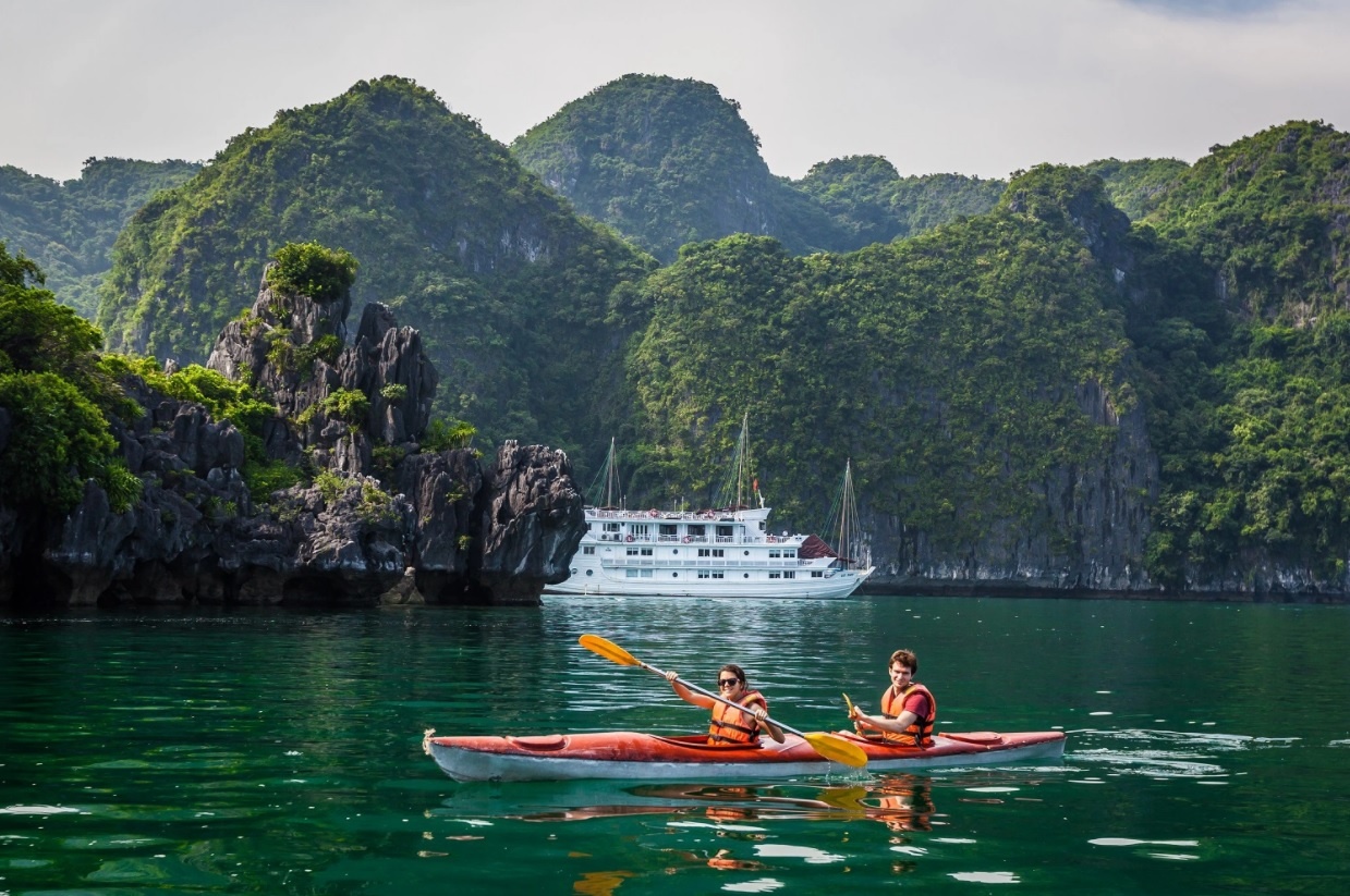 thang 4 nen di du lich o dau? anh 1