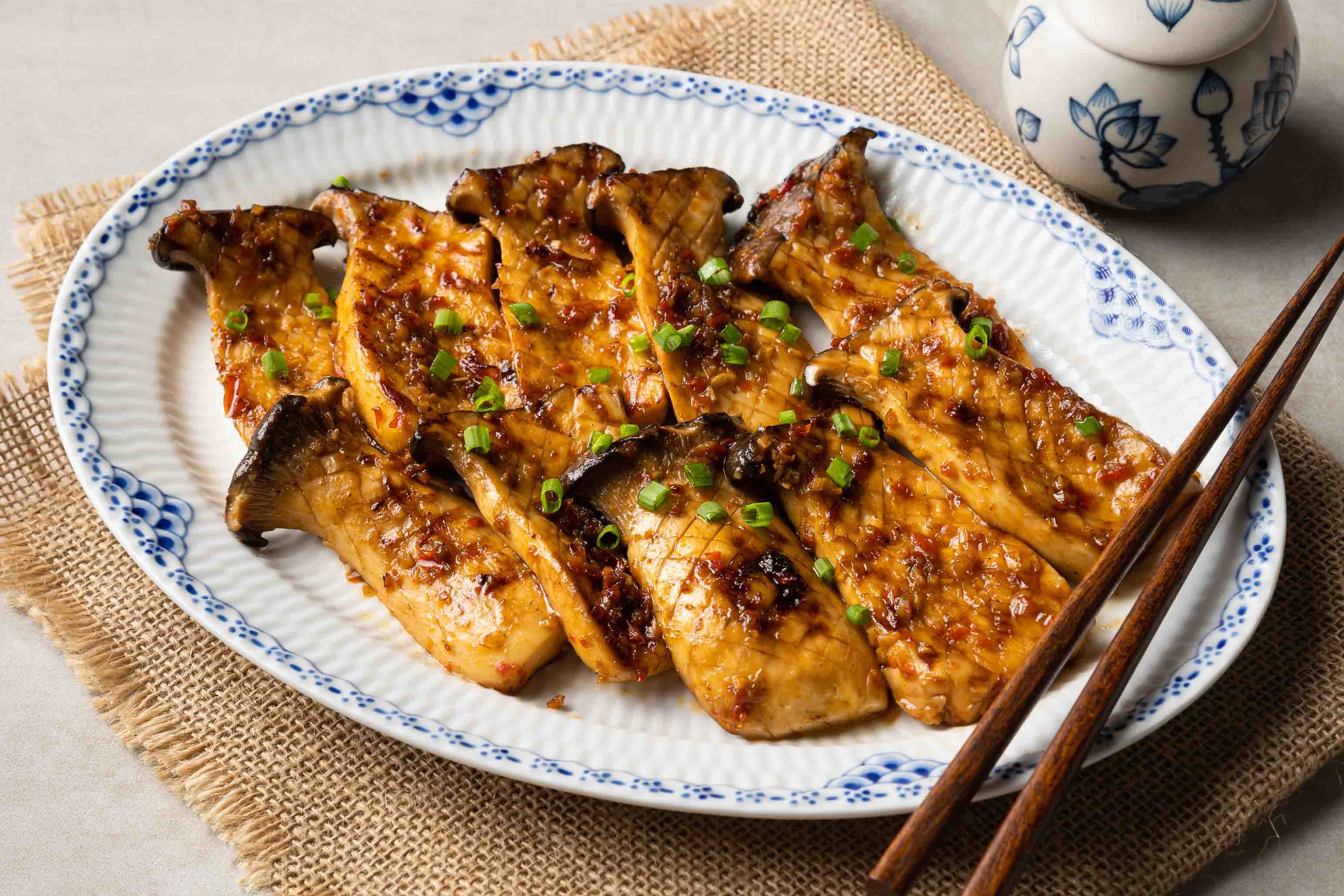 3 buoc lam nam dui ga nuong sa te hinh anh