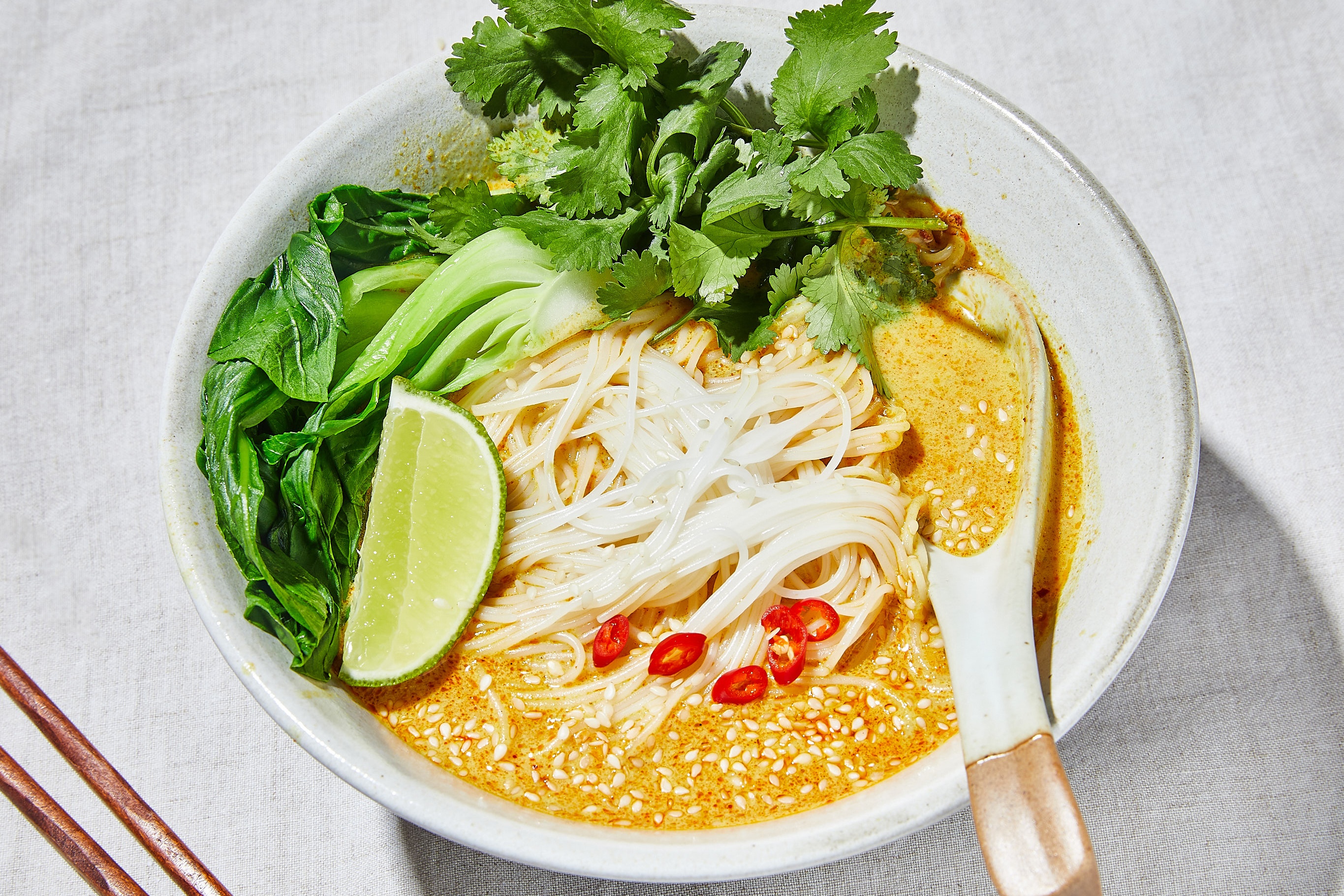 4 buoc lam bun nuoc cot dua kieu Thai hinh anh
