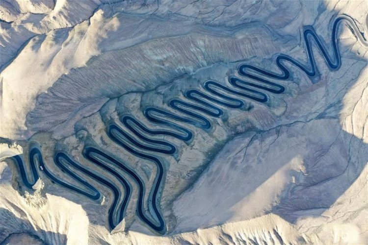Pamir Plateau Sky anh 2