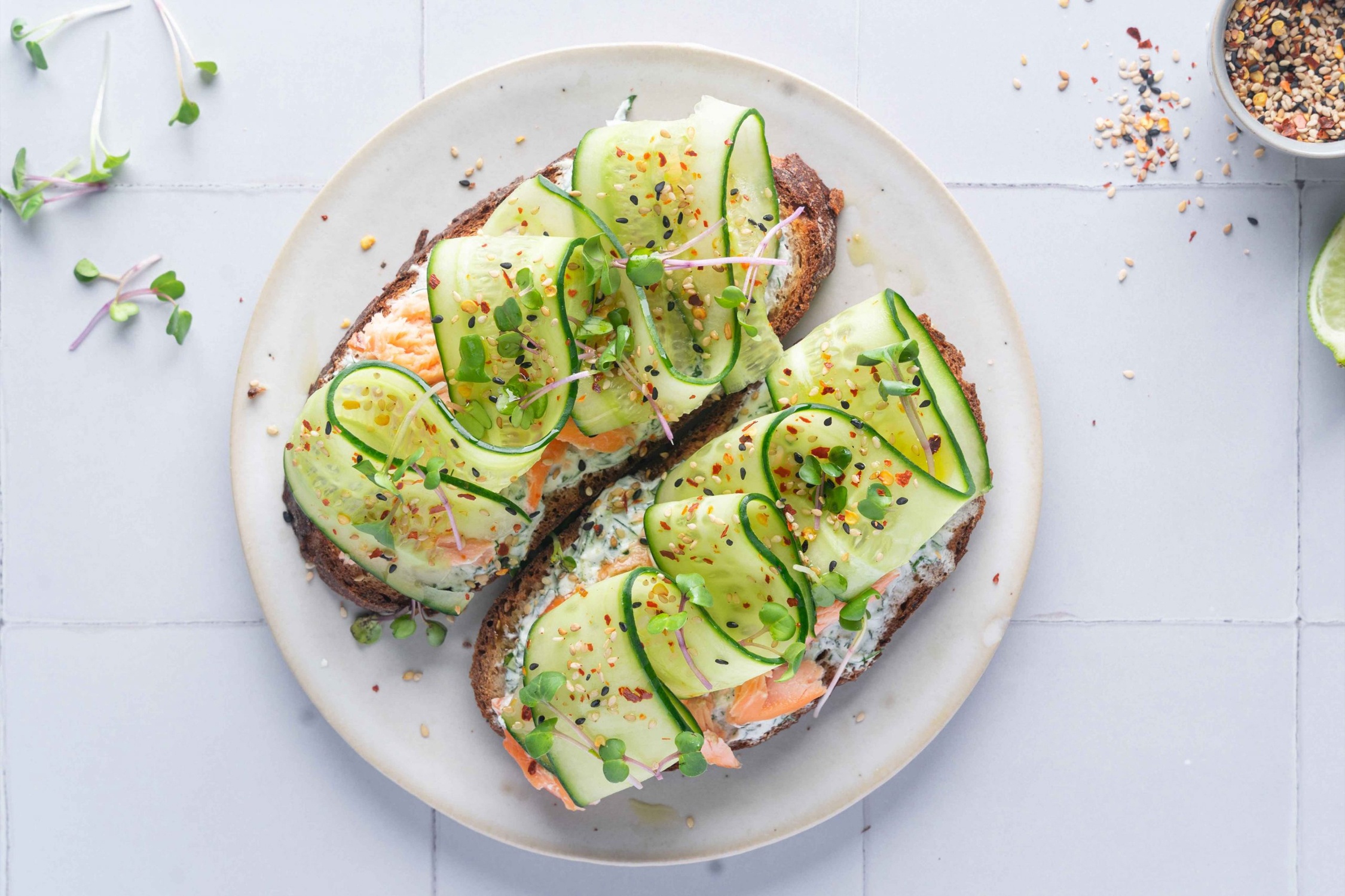 10 phut lam sandwich dua chuot cho bua sang hinh anh