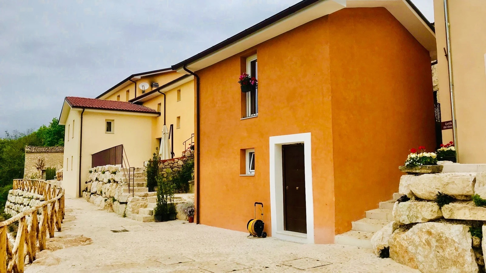 Italy ban nha sieu re anh 6