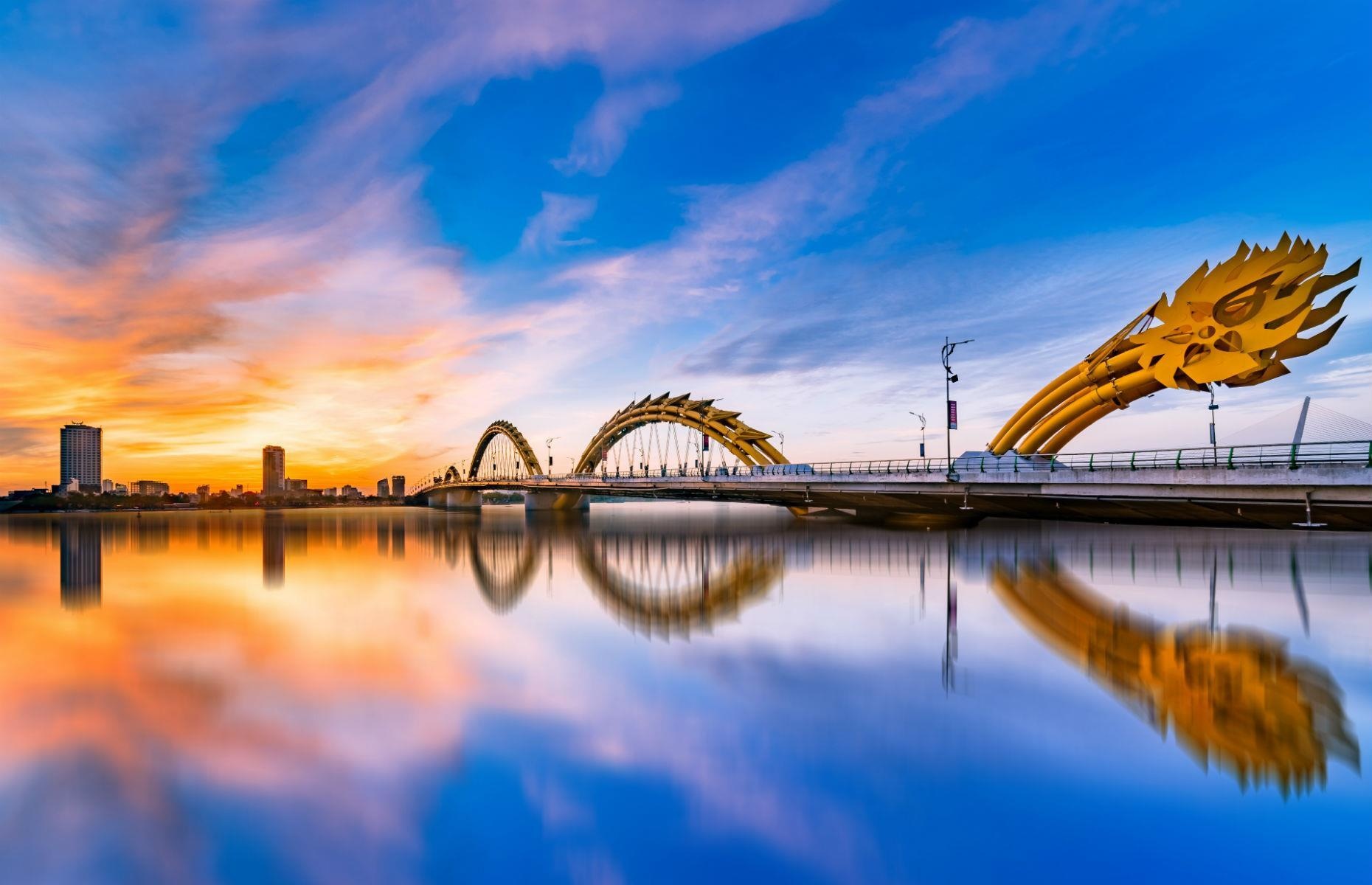 Nhung cay cau duoc trang tri cong phu anh 3