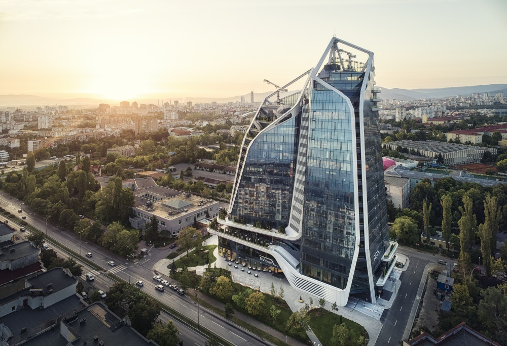 toa nha choc troi anh 8