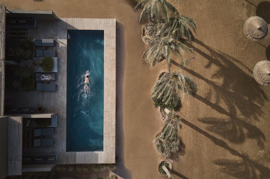 khach san giua sa mac anh 9