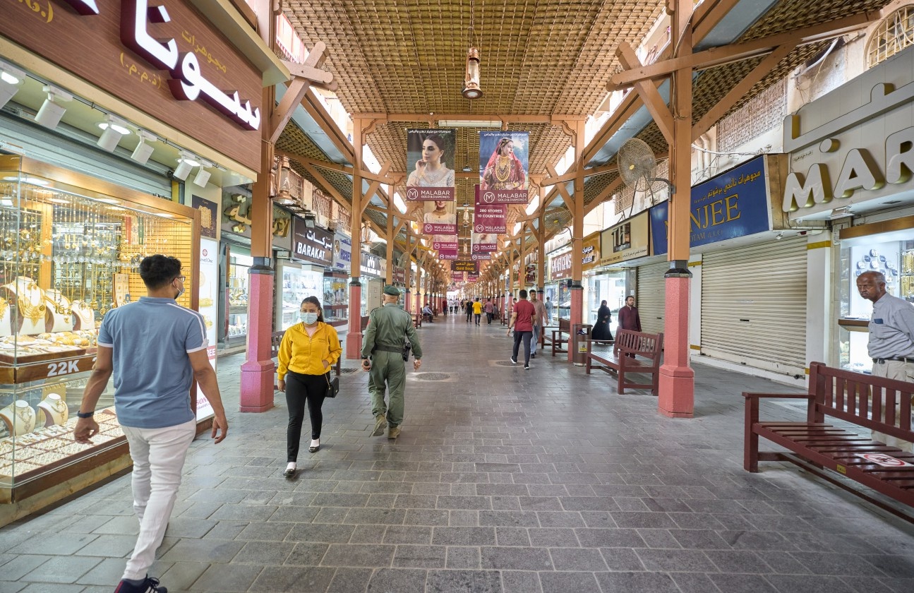 Cho vang Dubai anh 1