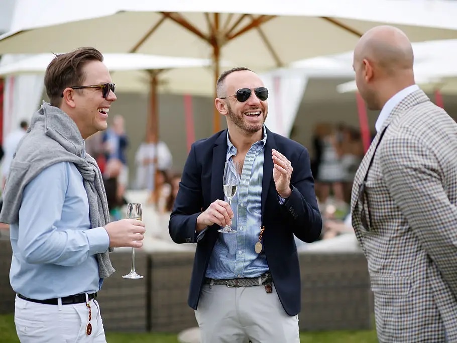 Sieu giau di du lich anh 3