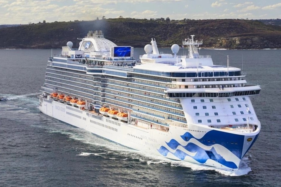 Du thuyen khong lo co 800 ca mac Covid-19 hinh anh