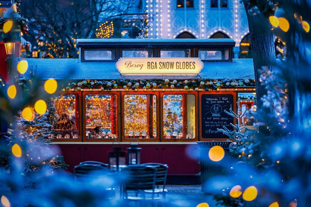 9 khu cho Giang sinh tuyet dep mo cua nam nay hinh anh