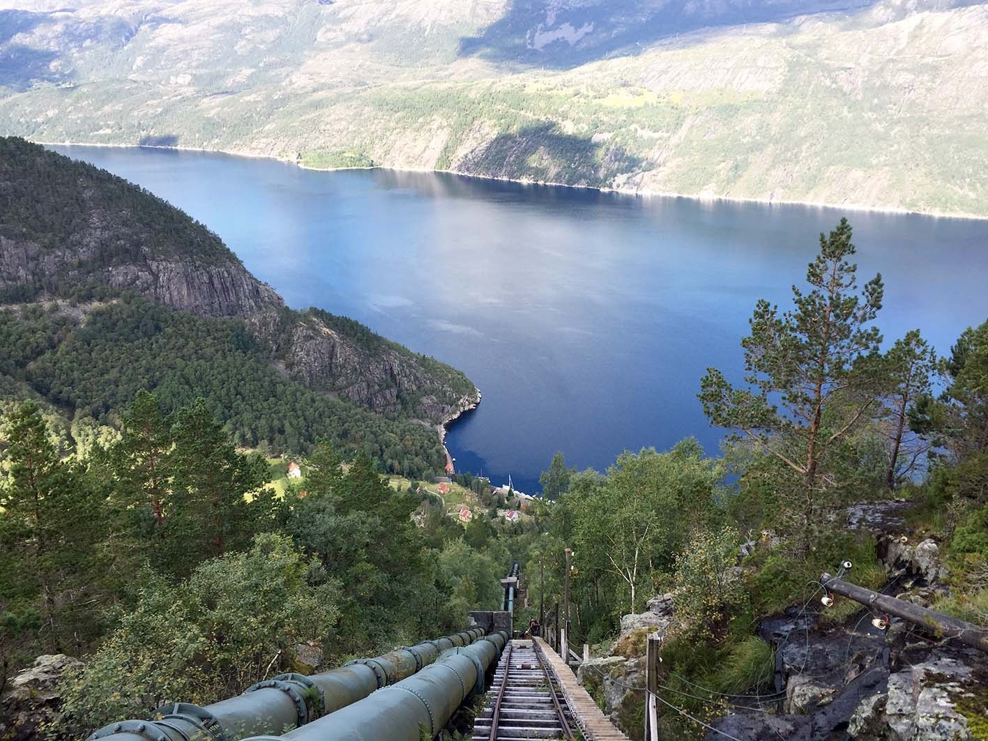 Cau thang dang so anh 3