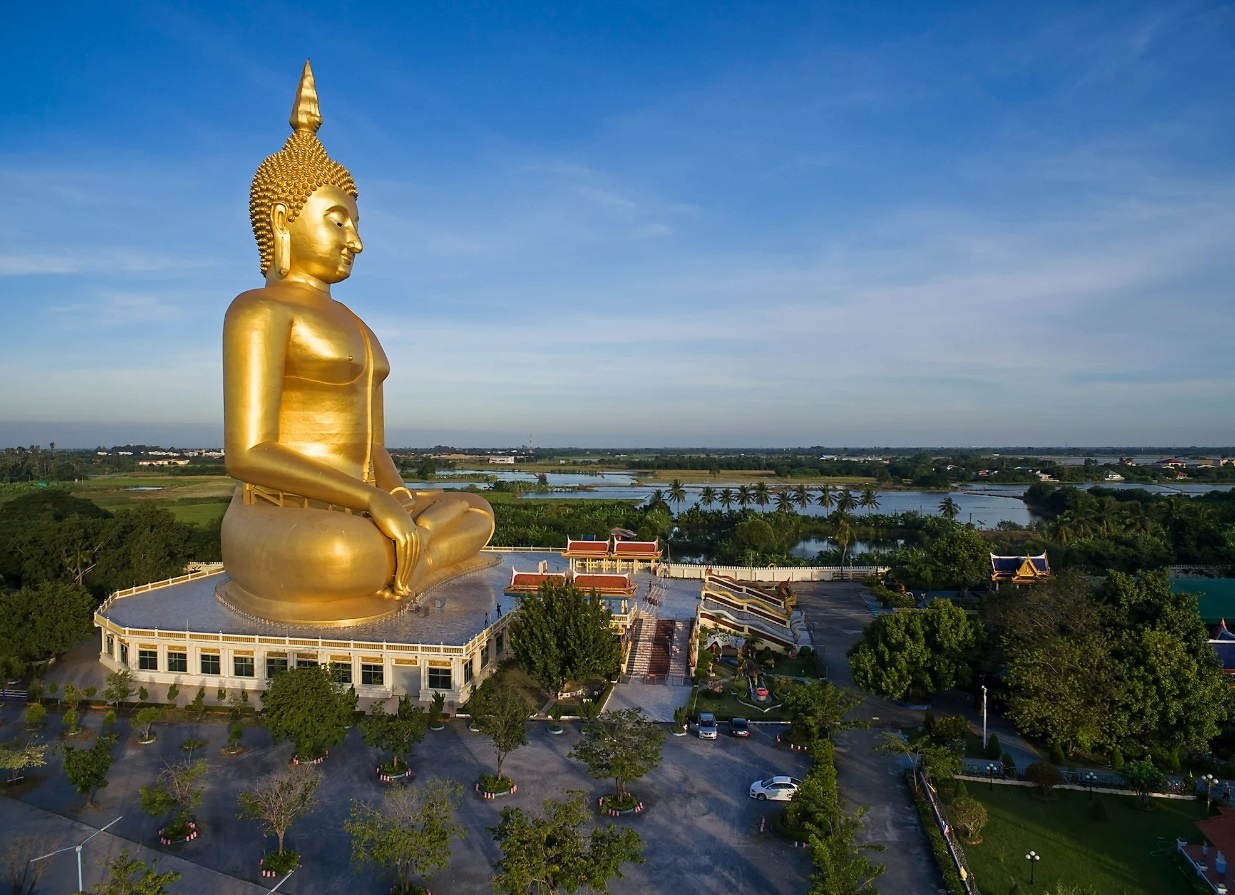 10 buc tuong cao nhat the gioi hinh anh