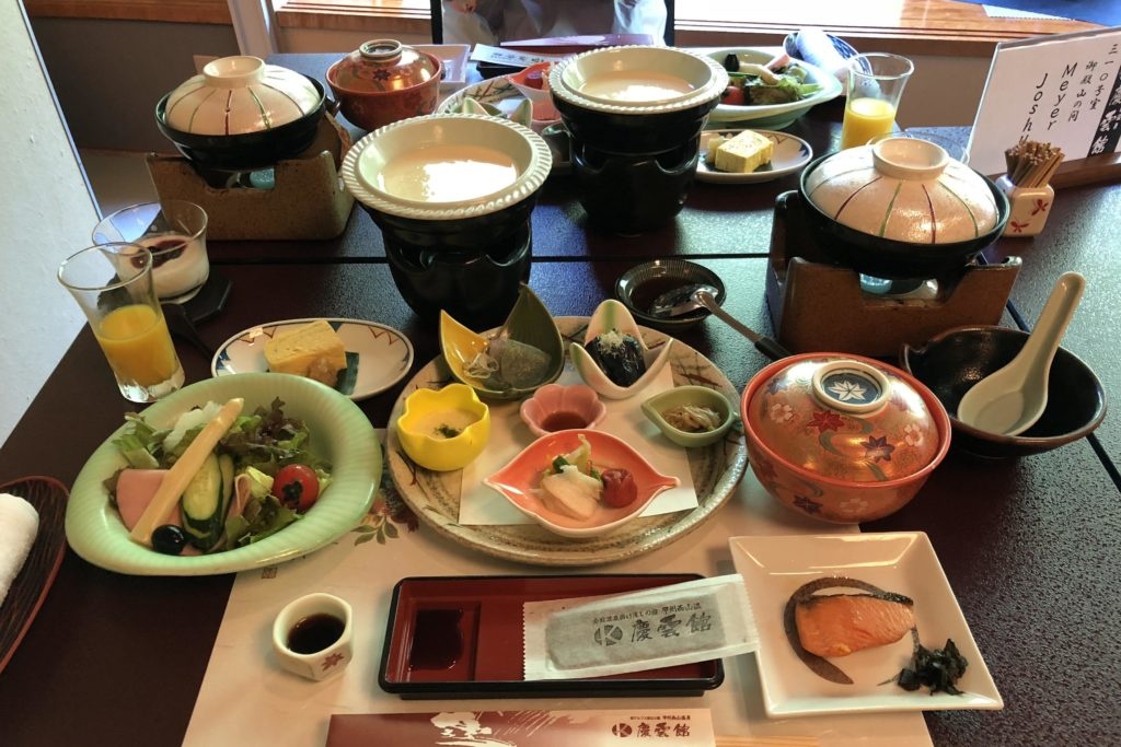 Khach san co nhat anh 8