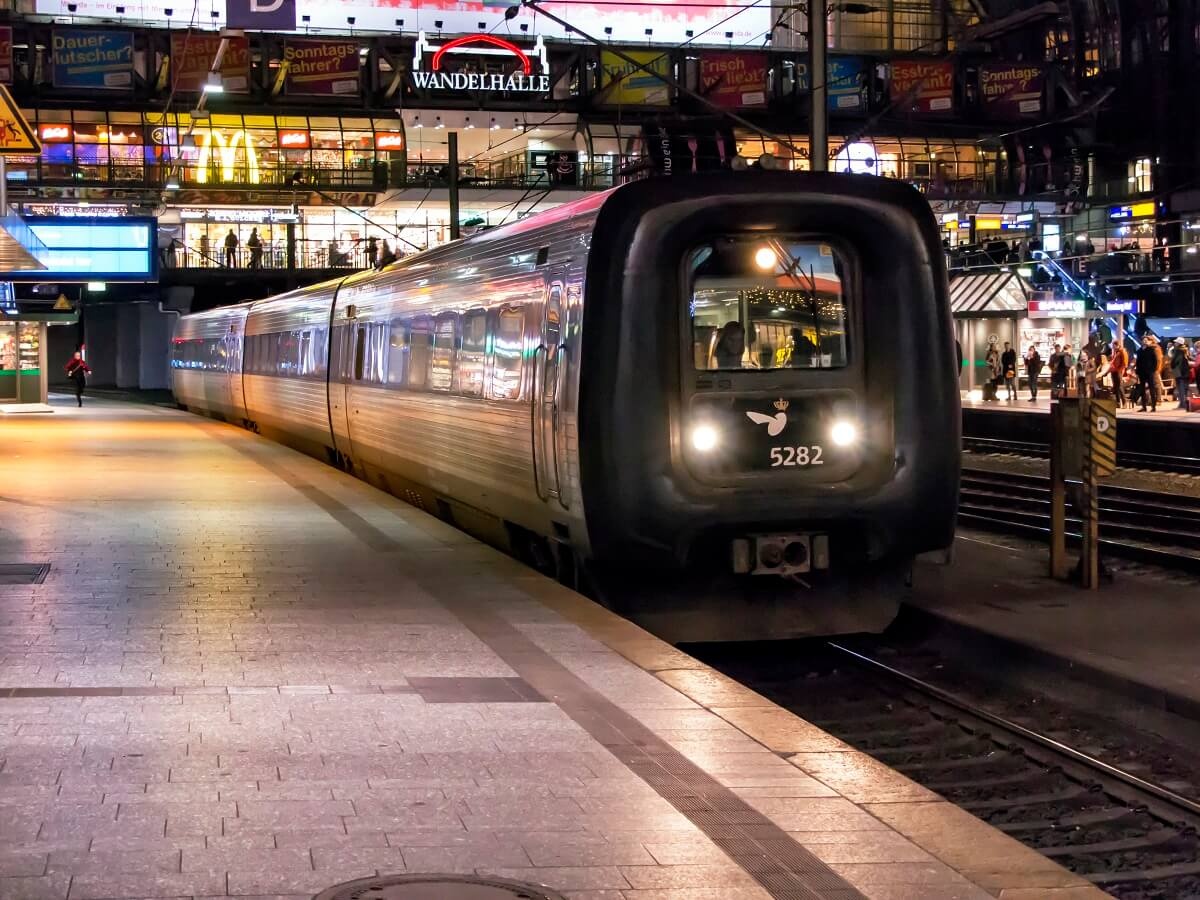 chuyen tau hoa anh 7