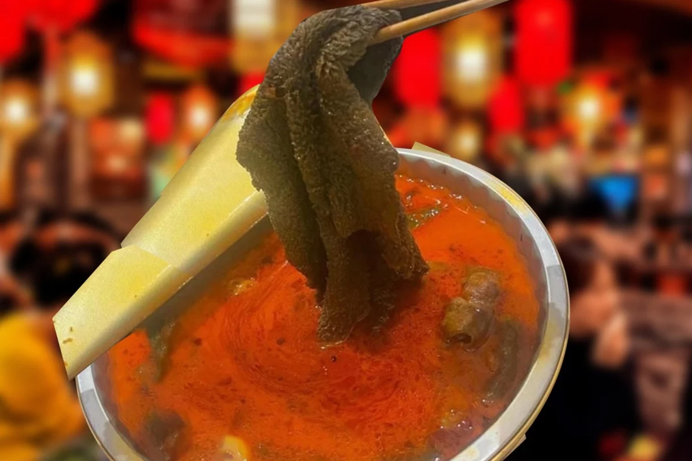 Thuc khach Trung Quoc phat hien gie lau trong lau mang ve hinh anh