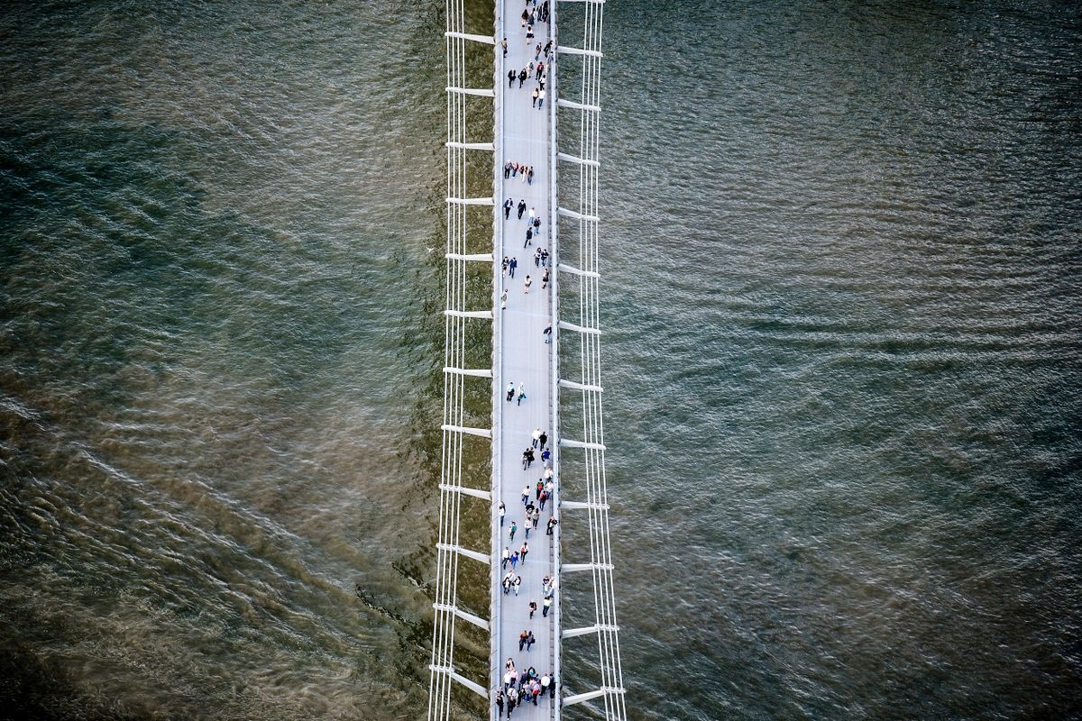 Dong Thames hoi sinh tu 'song xac song' boc mui hinh anh
