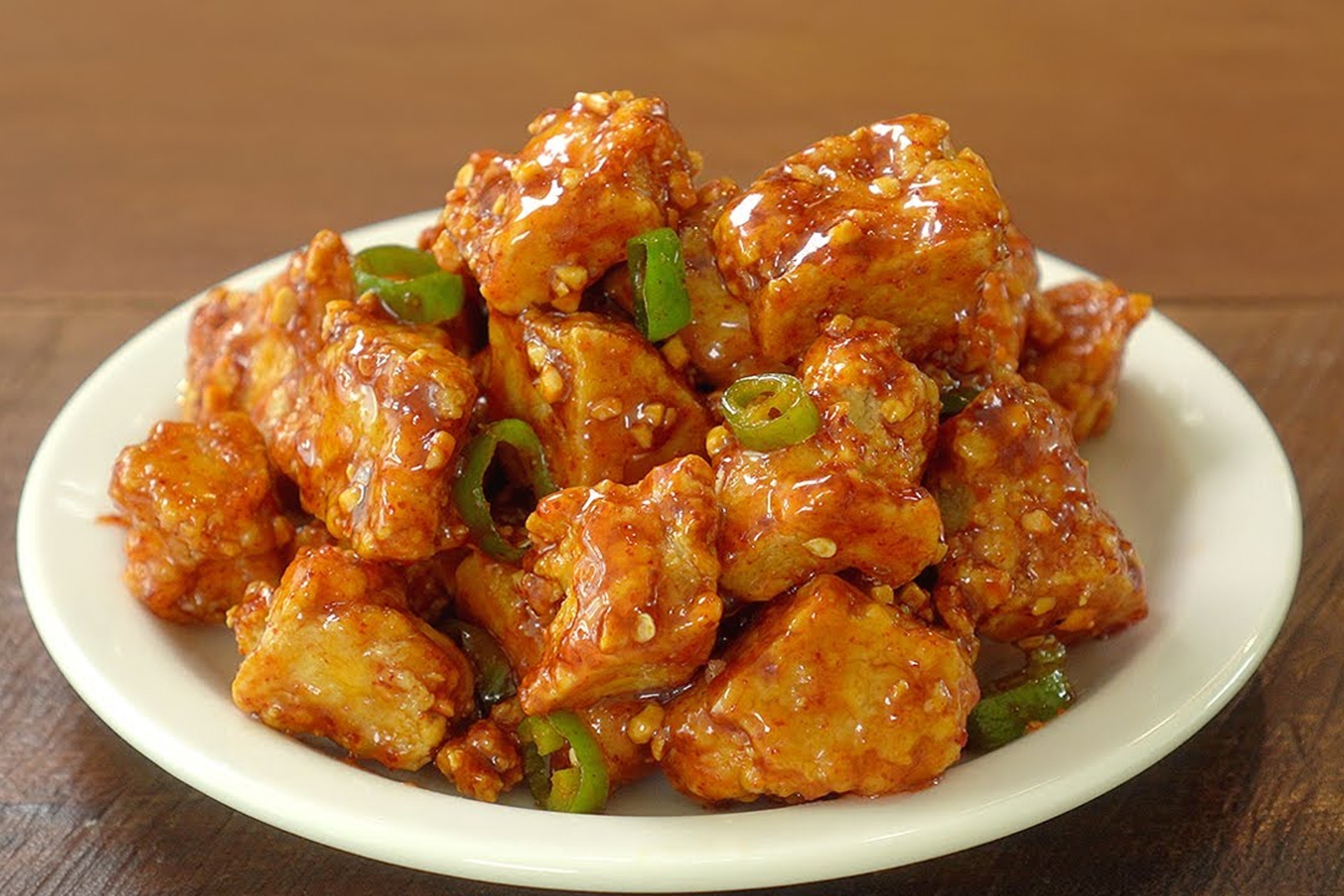 Bien tau dau hu sot cay ngot kieu Han de gay nghien hinh anh