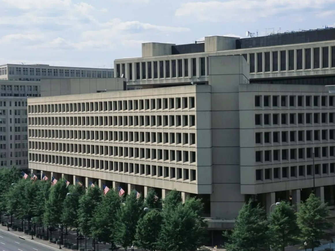 toa nha xau xi anh 3