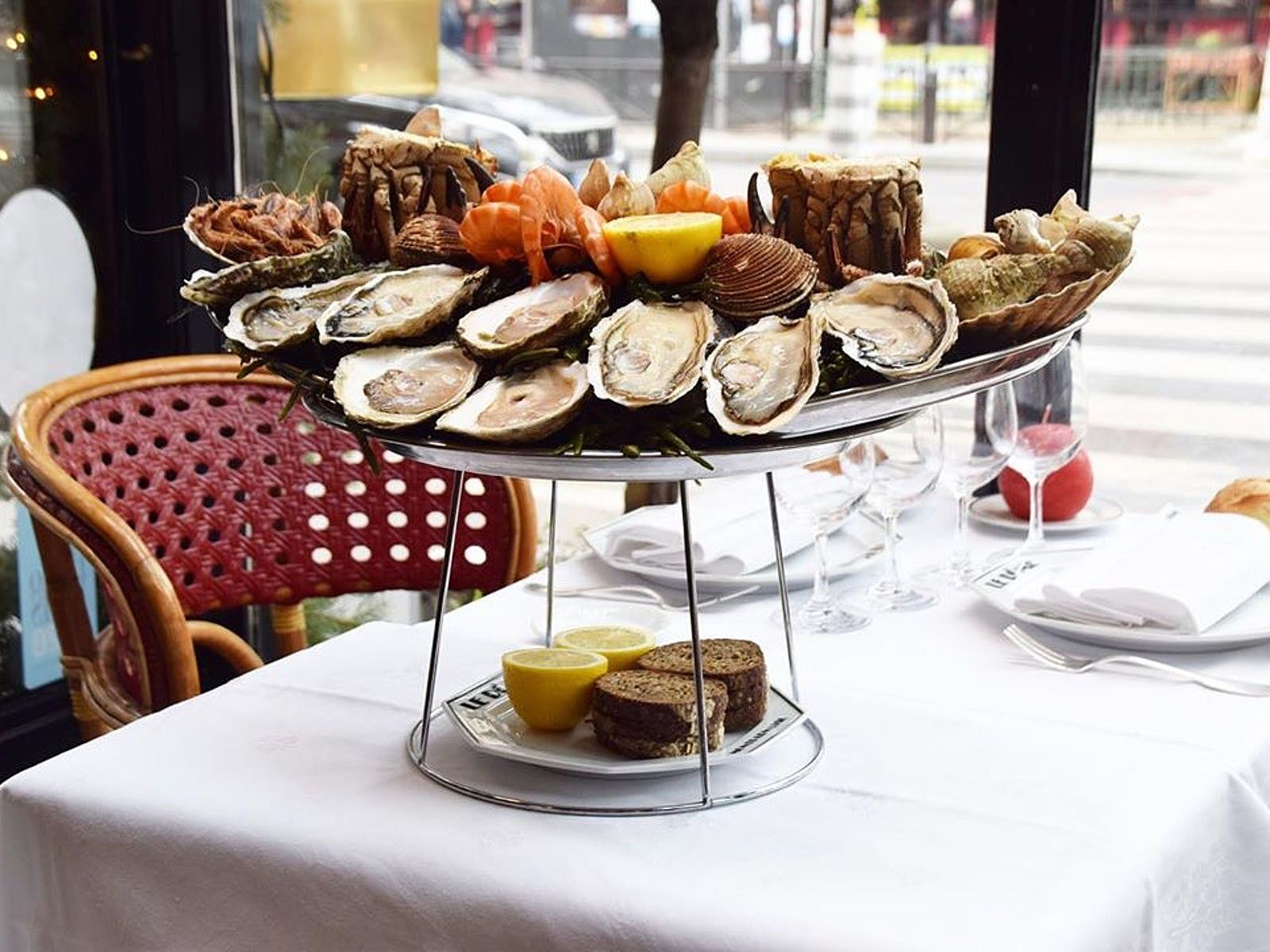 Nha hang Paris anh 4