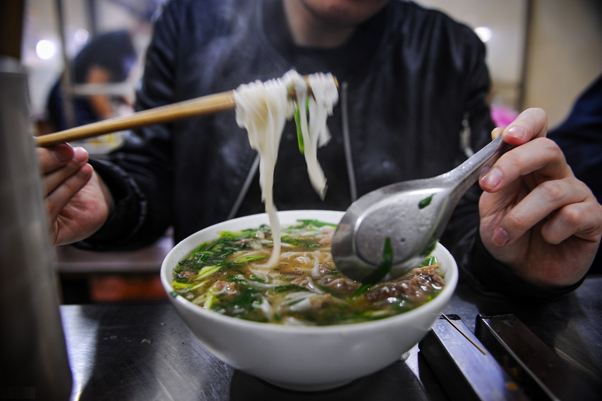 7 hang pho nuc tieng o Ha Noi hinh anh