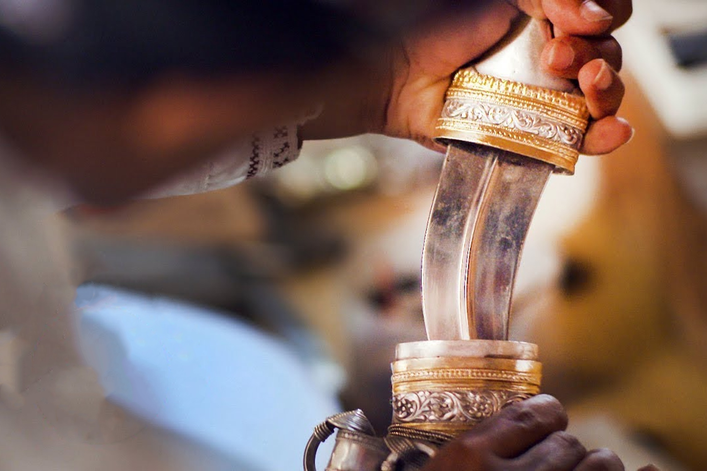 Chiec dao gam bieu tuong cua nguoi Oman hinh anh