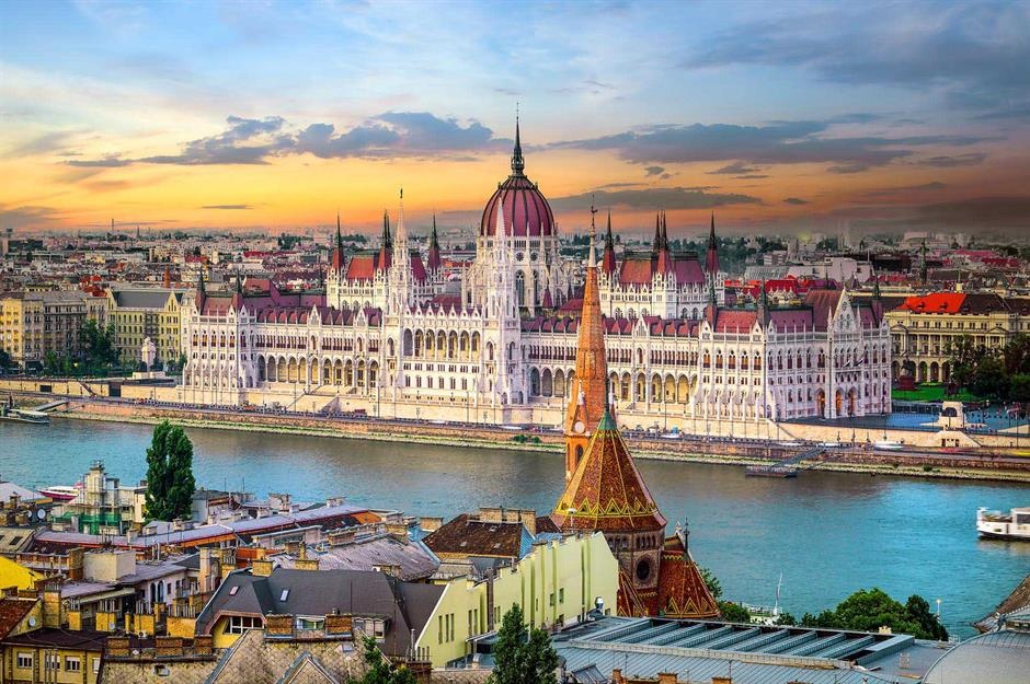 toa nha chinh phu anh 10