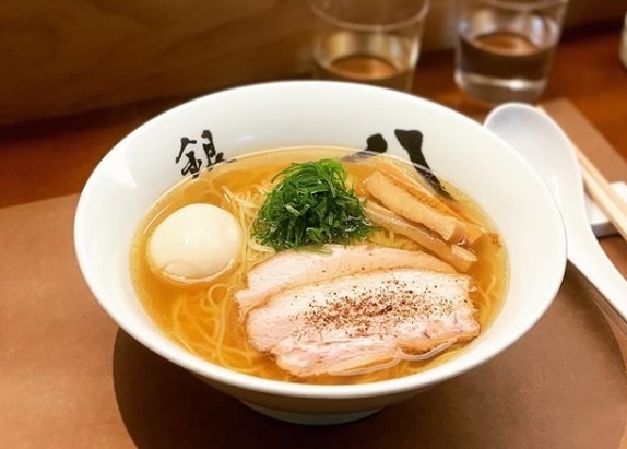 Cho 2 tieng de an thu mi ramen dat sao Michelin hinh anh